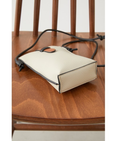 crie conforto（クリーコンフォルト）の「配色モバイルショルダー（ショルダーバッグ・レディース・ベージュ/ブラック・FREE）」の16枚目の写真