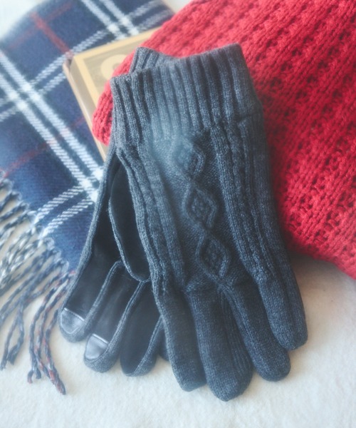 BEAMS HEART(ビームスハート)の「ニット コンビ グローブ(手袋・メンズ・ブラック/チャコールグレー/ネイビー・ONE SIZE)」の1枚目の写真