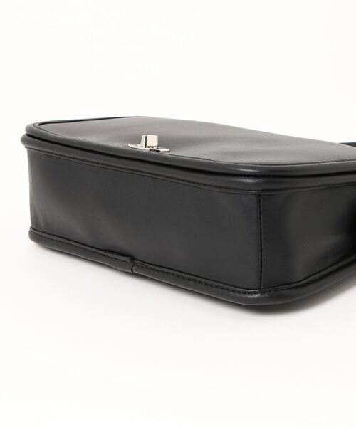 JUNRED（ジュンレッド）の「シンセティックレザーショルダーバッグ（ショルダーバッグ・メンズ・ブラック/チャコールグレー/ブラック系その他・FREE）」の18枚目の写真