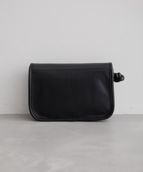 JUNRED（ジュンレッド）の「シンセティックレザーショルダーバッグ（ショルダーバッグ・メンズ・ブラック/チャコールグレー/ブラック系その他・FREE）」の5枚目の写真