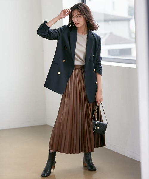 23区（ニジュウサンク）の「【洗える】レザーライクサテン