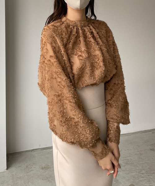 Louere(ルエレ)の「シャギーパフスリーブブラウス(シャツ/ブラウス・レディース・アイボリー/ブラック/ブラウン・SMALL/MEDIUM/LARGE/X-LARGE)」の9枚目の写真