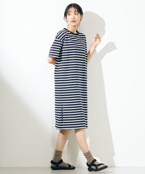 SHARE PARK（シェアパーク）の「【UVカット】ボーダーロゴ半袖カットワンピース（ワンピース・レディース・ホワイト系1/ブルー系1・SMALL/MEDIUM/X-SMALL）」の7枚目の写真