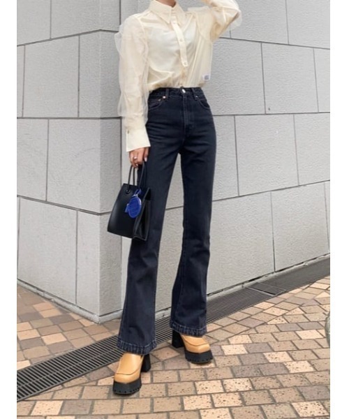 MOUSSY 「90's SLIM FLARE」 ブラック24インチ MOUSSY（マウジー）の「90'S SLIM FLARE（デニムパンツ）」 - WEAR