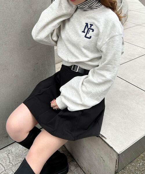INGNI（イング）の「胸刺繍ロゴスウェットショート丈プルオーバー（スウェット・レディース・ブラック/ベージュ系3/オートミール・M）」の10枚目の写真