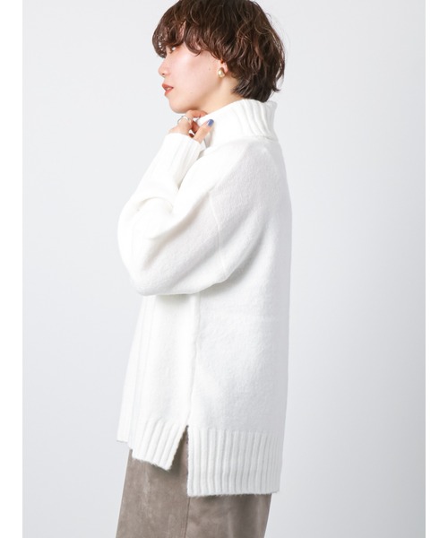 Lugnoncure（ルノンキュール）の「◎カラータートルニット（ニット/セーター・レディース・ブラック/オフホワイト/ブルー/レッド・ﾌﾘ-）」の15枚目の写真