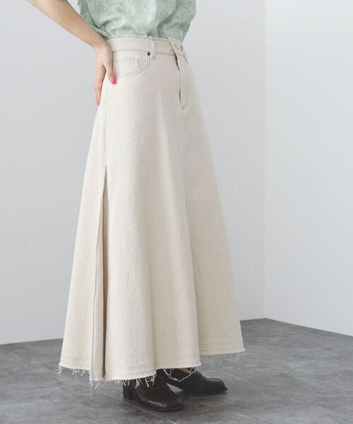 BEAMS HEART(ビームスハート)の「BEAMS HEART / サイドタック デニムスカート(デニムスカート・レディース・ホワイト系その他/ネイビー・SMALL/MEDIUM)」の6枚目の写真