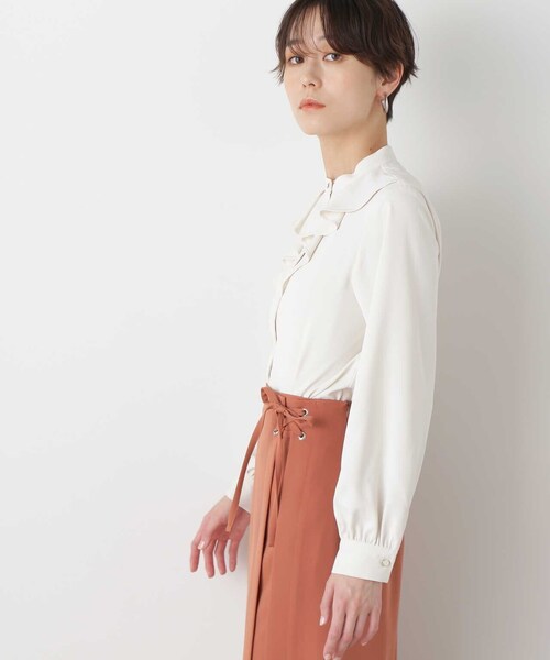 N.（N. Natural Beauty Basic）（エヌエヌナチュラルビューティーベーシック）の「◆フレアネックトロミブラウス（シャツ/ブラウス・レディース・ライトグリーン/ブルー/オフホワイト・MEDIUM）」の18枚目の写真
