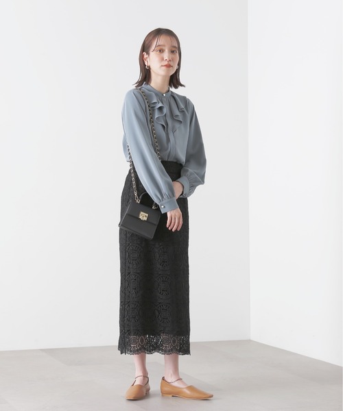 N.（N. Natural Beauty Basic）（エヌエヌナチュラルビューティーベーシック）の「◆フレアネックトロミブラウス（シャツ/ブラウス・レディース・ライトグリーン/ブルー/オフホワイト・MEDIUM）」の9枚目の写真