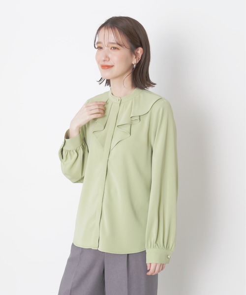 N.（N. Natural Beauty Basic）（エヌエヌナチュラルビューティーベーシック）の「◆フレアネックトロミブラウス（シャツ/ブラウス・レディース・ライトグリーン/ブルー/オフホワイト・MEDIUM）」の7枚目の写真