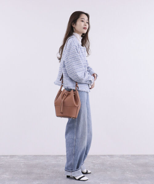 fredy emue（フレディエミュ）の「2ベルト巾着ショルダーバッグ（ショルダーバッグ・レディース・キャメル/ブラック/グレイッシュベージュ・FREE）」の8枚目の写真