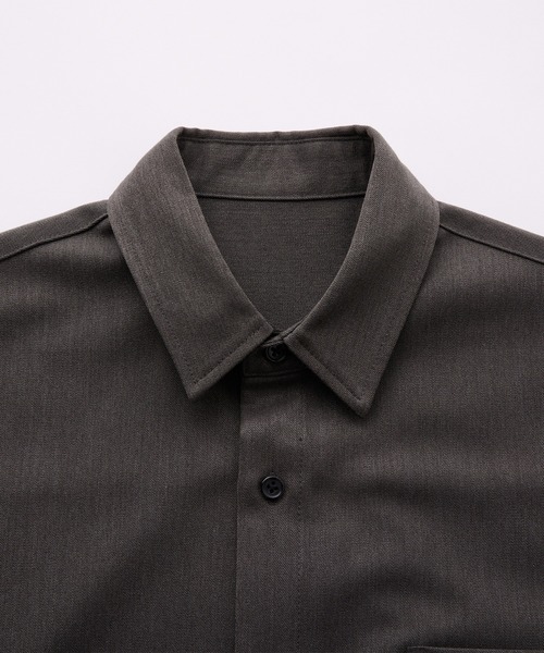 SERACE（セラス）の「【SERACE】Loose silhouette shirt / ルーズシルエットシャツ（シャツ/ブラウス・メンズ・ブラック/オフホワイト/チャコールグレー/ダークブルー/グレイッシュベージュ/ダークグリーン/ライトブルー/ワインレッド/ブラック系・M/L/S）」の14枚目の写真