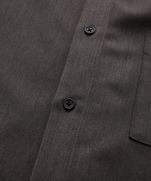 SERACE（セラス）の「【SERACE】Loose silhouette shirt / ルーズシルエットシャツ（シャツ/ブラウス・メンズ・ブラック/オフホワイト/チャコールグレー/ダークブルー/グレイッシュベージュ/ダークグリーン/ライトブルー/ワインレッド/ブラック系・M/L/S）」の17枚目の写真