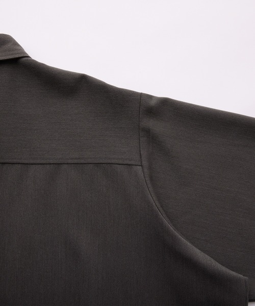 SERACE（セラス）の「【SERACE】Loose silhouette shirt / ルーズシルエットシャツ（シャツ/ブラウス・メンズ・ブラック/オフホワイト/チャコールグレー/ダークブルー/グレイッシュベージュ/ダークグリーン/ライトブルー/ワインレッド/ブラック系・M/L/S）」の21枚目の写真