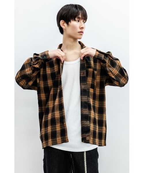 Beno(ビーノ)の「オンブレチェック ルーズシルエット シャツ(シャツ/ブラウス・メンズ・ブルー/レッド/ブラック/オレンジ・M/L)」の7枚目の写真