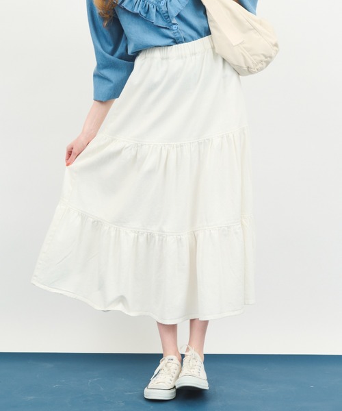 MERLOT（メルロー）の「ロングティアードスカート（デニムスカート・レディース・ブルー/アイボリー・FREE）」の17枚目の写真