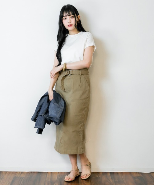 atONE(アットワン)の「atONE ストレートタイトスカート(スカート・レディース・ブラック/ベージュ/カーキ・LL/L/4L/3L/M)」の12枚目の写真