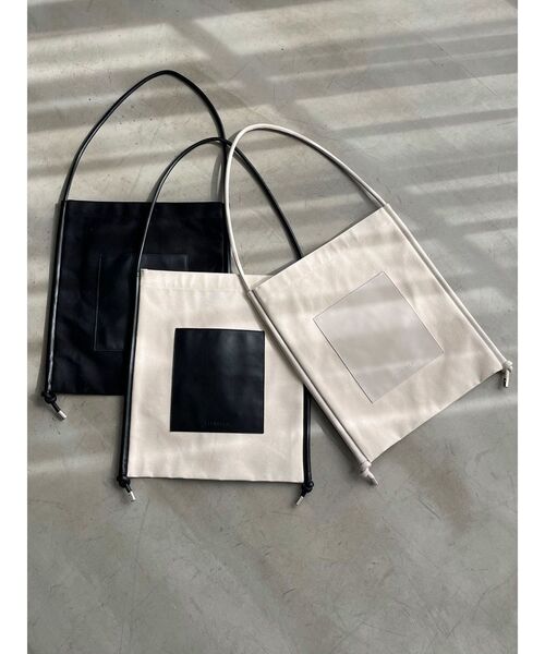 ELENDEEK（エレンディーク）の「キャンバスフェイクレザーコンビトートバッグ（トートバッグ・レディース・ブラック/アイボリー/その他1・FREE）」の12枚目の写真