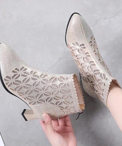 Burner(バーナー)の「【OKUOKU 0909】シースルーデザイン ショートブーツ oku-shoes-682175898014-565 U(ブーツ・レディース・ホワイト/ブラック・35/39/38/36/37/40)」の7枚目の写真