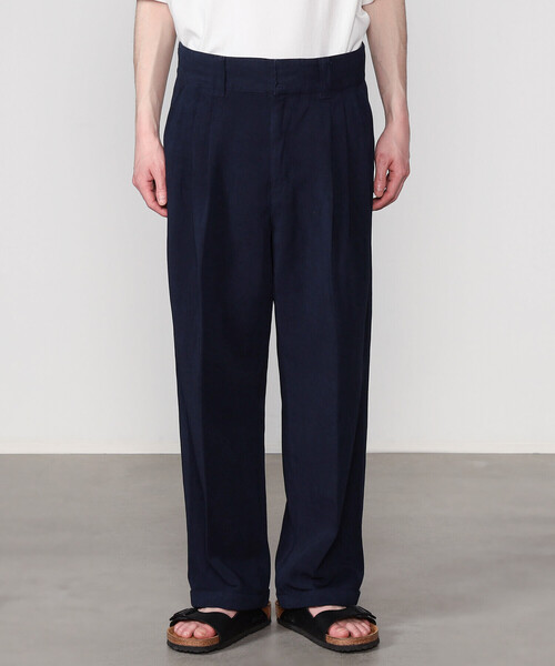 FARAH（ファーラー）の「FARAH | 3タックワイドツイルパンツ MEN（その他パンツ・メンズ・ベージュ/ネイビー・34/30/32）」の4枚目の写真