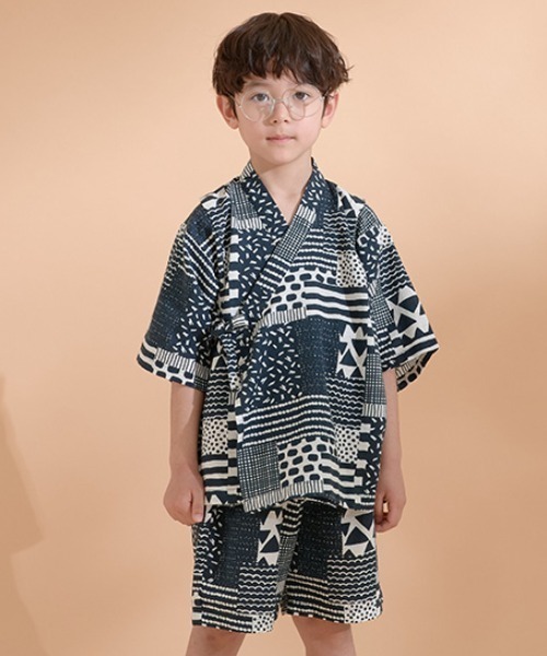 b・ROOM（ビールーム）の「モダン柄デザイン甚平（浴衣）」 - WEAR