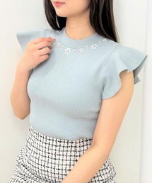 装飾付フリルノースリニット