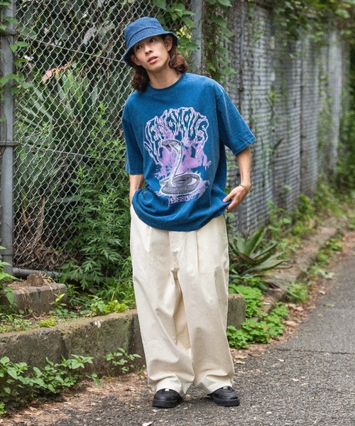 Revo.（レボ）の「ストーンウォッシュ加工 ヴィンテージバンドTシャツ/オーバーサイズ（Tシャツ/カットソー・メンズ・ブラック系1/スミクロ/パープル系1/オフホワイト/ブルー系/ブラック系・L/M）」の18枚目の写真