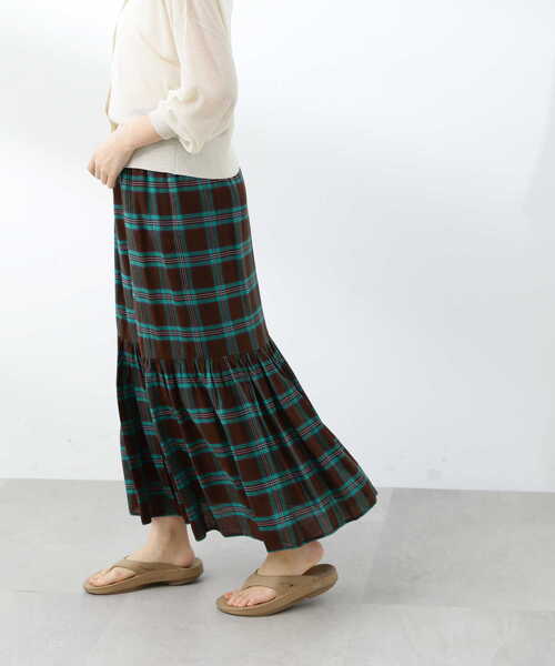 N.(N. Natural Beauty Basic)(エヌエヌナチュラルビューティーベーシック)の「【S Size Line】◆ティアードチェックスカート(スカート・レディース・ブラウン系その他/パープル系その他/ブルー系その他・SMALL/MEDIUM)」の15枚目の写真