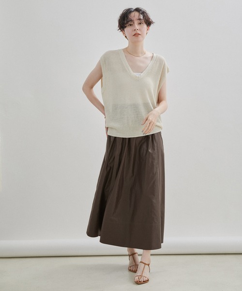 SALON adam et rope'（サロン アダム エ ロペ）の「レザーライクギャザーフレアスカート【洗える】（スカート・レディース・ダークブラウン/ブラック・FREE）」の8枚目の写真