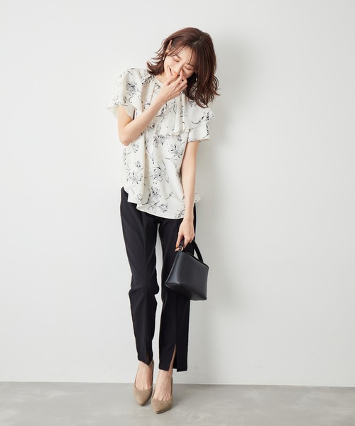 ROPE' PICNIC（ロペピクニック）の「ラッフルフリルブラウス（柄＆無地）（シャツ/ブラウス・レディース・オフホワイト/ホワイト系その他/ブラック系その他・38）」の10枚目の写真