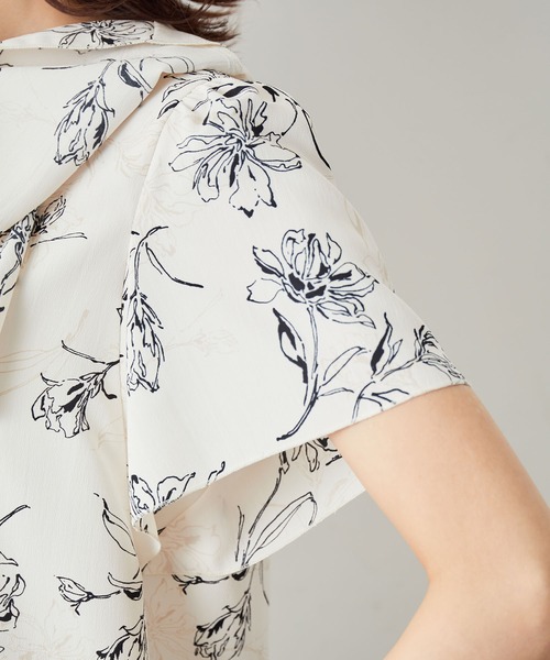 ROPE' PICNIC（ロペピクニック）の「ラッフルフリルブラウス（柄＆無地）（シャツ/ブラウス・レディース・オフホワイト/ホワイト系その他/ブラック系その他・38）」の22枚目の写真