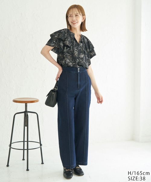 ROPE' PICNIC（ロペピクニック）の「ラッフルフリルブラウス（柄＆無地）（シャツ/ブラウス・レディース・オフホワイト/ホワイト系その他/ブラック系その他・38）」の4枚目の写真