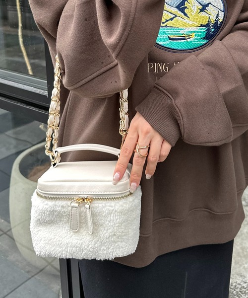 DISCOAT（ディスコート）の「ボアコンビバニティバッグ（ショルダーバッグ・レディース・アイボリー/モカ/ベージュ・FREE）」の5枚目の写真