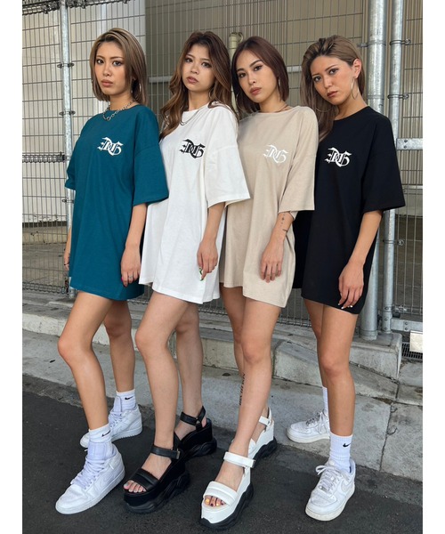 EGOIST(エゴイスト)の「BIG刺繍ユニセックス Tシャツ(Tシャツ/カットソー・レディース・ベージュ/ホワイト/ブルー/ブラック・FREE)」の17枚目の写真