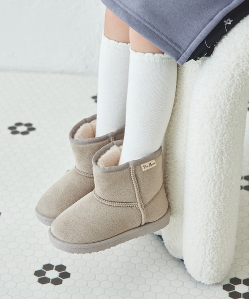 pairmanon（ペアマノン）の「フェイクムートン ブーツ（ブーツ・キッズ・モカ/ブラック/グレイッシュベージュ/ベージュ・14/15 /16/20/22/17/13/21/19/18）」の3枚目の写真