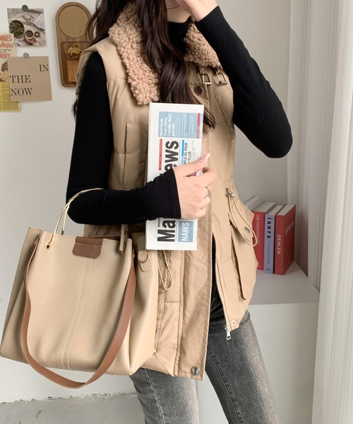 ABITOKYO（アビトーキョー）の「襟ボアスタンドカラー中綿ベスト（ダウンベスト・レディース・ベージュ/ブラック/アイボリー・FREE）」の3枚目の写真