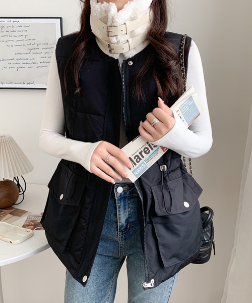 ABITOKYO（アビトーキョー）の「襟ボアスタンドカラー中綿ベスト（ダウンベスト・レディース・ベージュ/ブラック/アイボリー・FREE）」の18枚目の写真