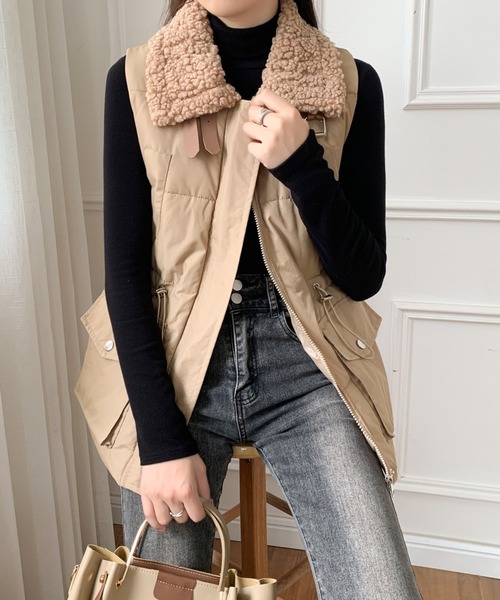 ABITOKYO（アビトーキョー）の「襟ボアスタンドカラー中綿ベスト（ダウンベスト・レディース・ベージュ/ブラック/アイボリー・FREE）」の22枚目の写真