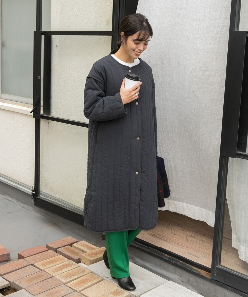 ad thie(アドティエ)の「キルティング 中綿 ロングコート(ノーカラーコート・レディース・カーキ/ナチュラル/ブラック/ベージュ・FREE)」の7枚目の写真