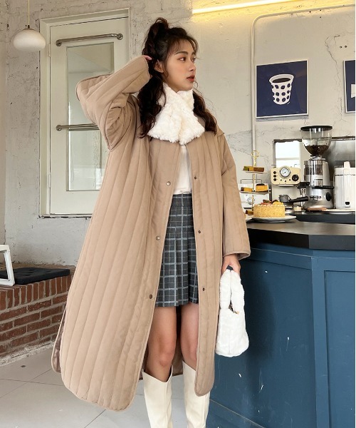 ad thie(アドティエ)の「キルティング 中綿 ロングコート(ノーカラーコート・レディース・カーキ/ナチュラル/ブラック/ベージュ・FREE)」の10枚目の写真