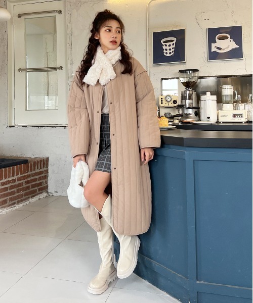 ad thie(アドティエ)の「キルティング 中綿 ロングコート(ノーカラーコート・レディース・カーキ/ナチュラル/ブラック/ベージュ・FREE)」の12枚目の写真