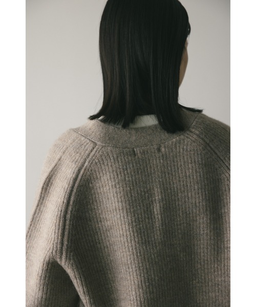 STYLEMIXER（スタイルミキサー）の「Vネックフォルムニット（ニット/セーター・レディース・ピンク/ベージュ/ブラック・FREE）」の22枚目の写真