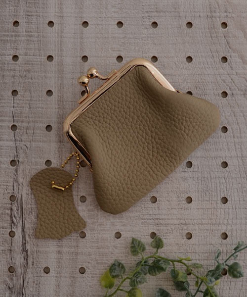 VIBGYOR Women（ヴィブジョー　ウィメン）の「【resonance】エレガンス がま口ポーチ/がま口ミニ財布(同布チャーム付き)（財布・レディース・グレー/ブルー/ブラック/ワイン/ホワイト/オレンジ・FREE）」の3枚目の写真