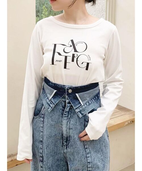 dazzlin(ダズリン)の「シーズンロゴロンT(Tシャツ/カットソー・レディース・ブラック/ピンク/オフホワイト・FREE)」の2枚目の写真