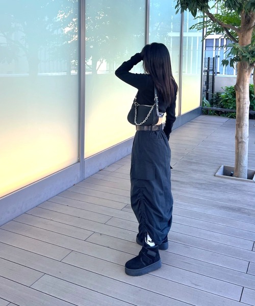 R&E(アールアンドイー)の「【R&E】Wベルト厚底フェイクムートンブーツ(ブーツ・レディース・ベージュ系その他/ブラック/ベージュ・S/M/L/LL)」の19枚目の写真