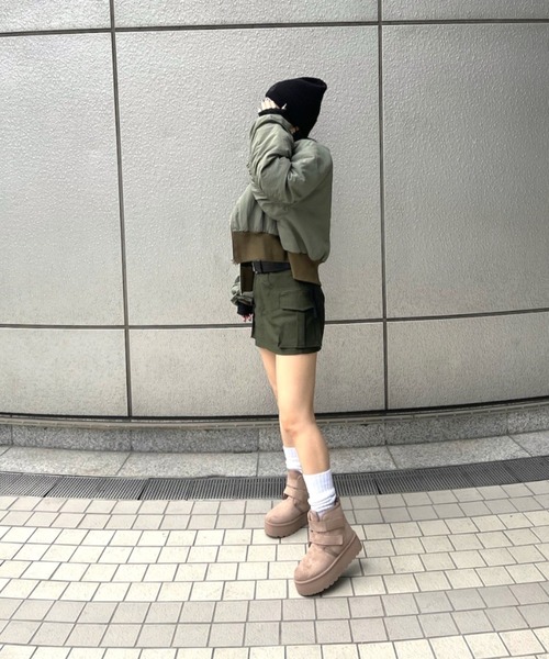 R&E(アールアンドイー)の「【R&E】Wベルト厚底フェイクムートンブーツ(ブーツ・レディース・ベージュ系その他/ブラック/ベージュ・S/M/L/LL)」の16枚目の写真