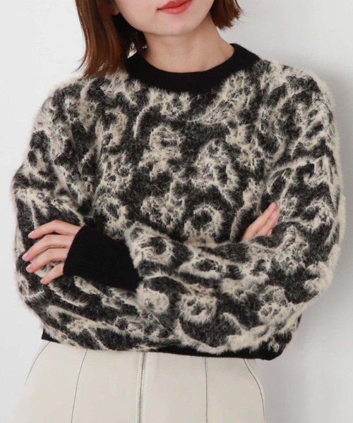 archives（アルシーヴ）の「フラワーフェザージャガードニット（ニット/セーター・レディース・ピンクベージュ/グレー/ブラック・MEDIUM）」の2枚目の写真