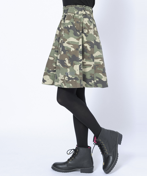 X-girl（エックスガール）の「MILITARY GATHERD SKIRT（スカート・レディース・カモフラージュ/ブラック/オリーブ・1/2）」の4枚目の写真