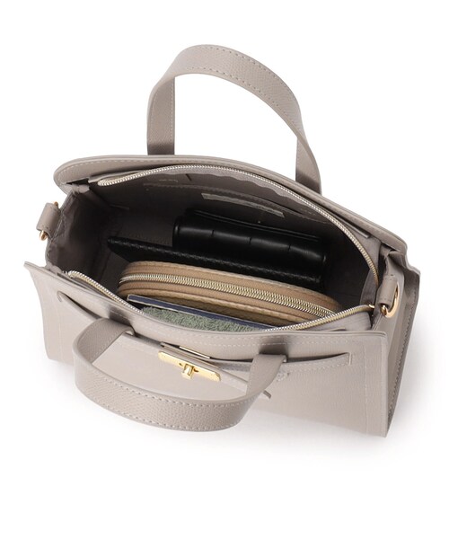 SHOO・LA・RUE（シューラルー）の「◆【セレモニーやお仕事に】金具ベルト トートバッグ（トートバッグ・レディース・ベージュ系4/グレー/ブラック・00）」の12枚目の写真