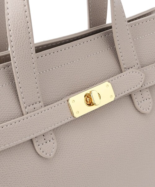 SHOO・LA・RUE（シューラルー）の「◆【セレモニーやお仕事に】金具ベルト トートバッグ（トートバッグ・レディース・ベージュ系4/グレー/ブラック・00）」の13枚目の写真